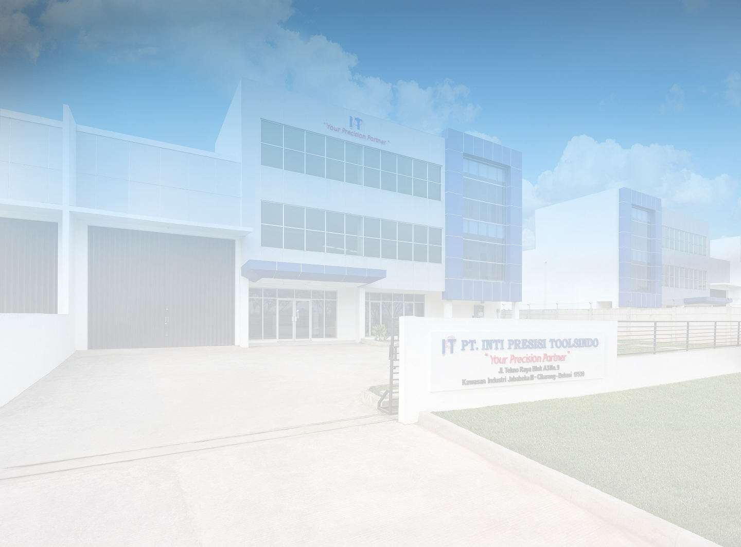 AY_4637-hires-Gedung-baruc2